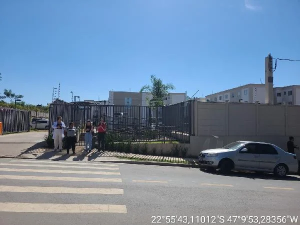 Apartamento - 2 Quartos - Campinas - Desocupado — foto 2