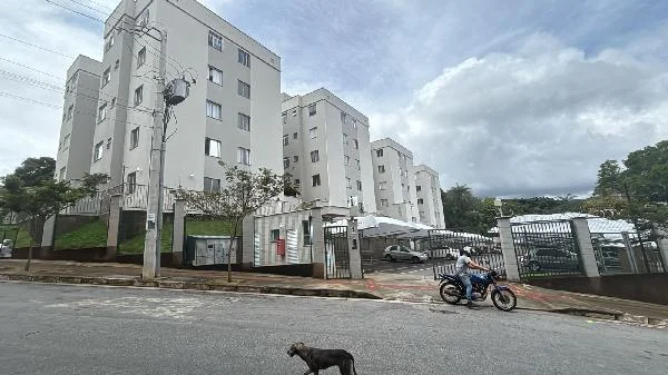 Apartamento - 2 Quartos - Santa Luzia - Ocupado — foto 2