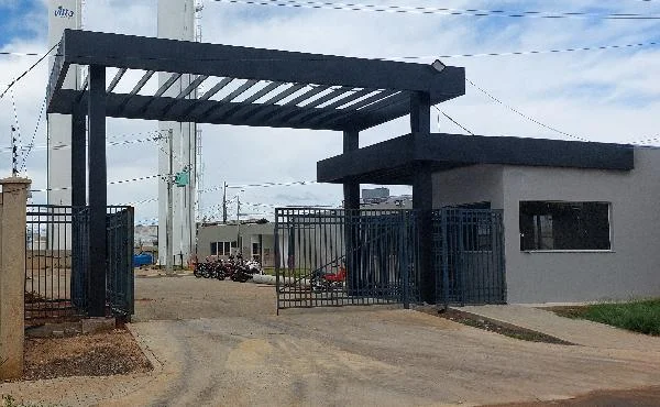 Apartamento - 2 Quartos - Uberaba - Ocupado — foto 2