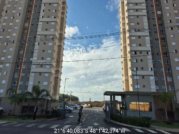 Apartamento - 2 Quartos - Sertaozinho - Ocupado — foto 2