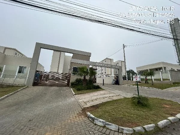 Apartamento - 2 Quartos - Porto Alegre - Ocupado — foto 2