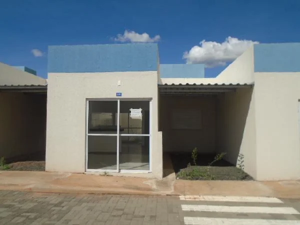 Casa - 2 Quartos - Uberlandia - Ocupado — foto 2