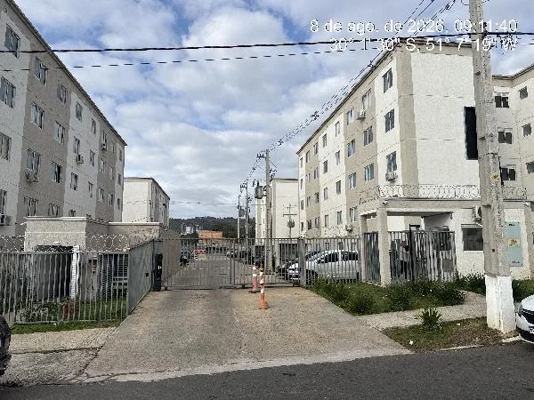 Apartamento - 2 Quartos - Porto Alegre - Ocupado — foto 2