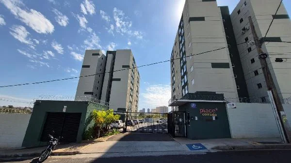 Apartamento - 2 Quartos - Uberlândia - Ocupado — foto 2