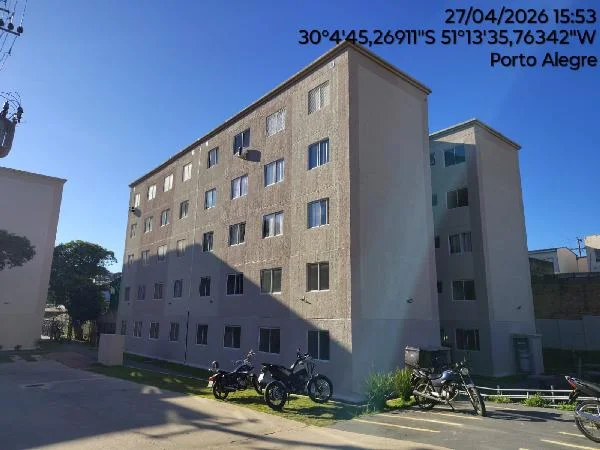 Apartamento - 2 Quartos - Porto Alegre - Ocupado — foto 2
