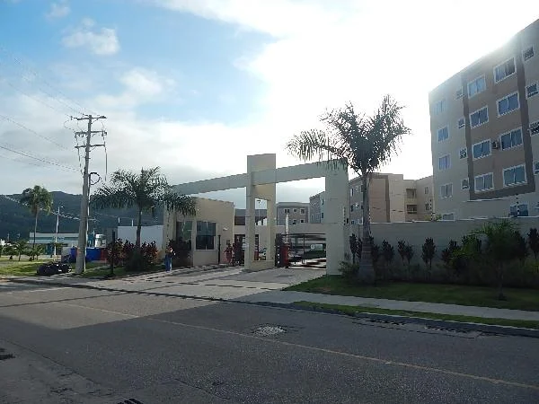 Apartamento - 2 Quartos - Palhoca - Ocupado — foto 2