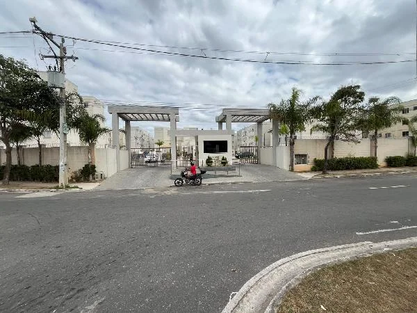 Apartamento - 2 Quartos - Campos dos Goytacazes - Ocupado — foto 2