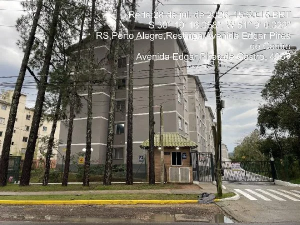 Apartamento - 2 Quartos - Porto Alegre - Ocupado — foto 2