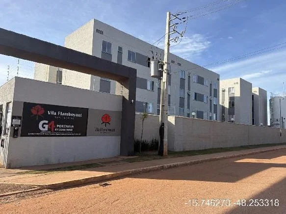 Apartamento - 2 Quartos - Aguas Lindas de Goias - Ocupado — foto 2