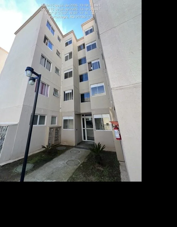 Apartamento - 2 Quartos - Porto Alegre - Desocupado — foto 2