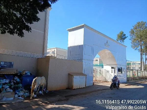 Apartamento - 2 Quartos - Valparaiso de Goias - Ocupado — foto 2