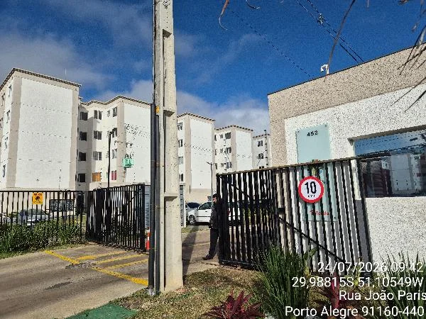 Apartamento - 2 Quartos - Porto Alegre - Desocupado — foto 2