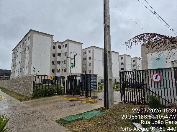Apartamento - 2 Quartos - Porto Alegre - Ocupado — foto 2