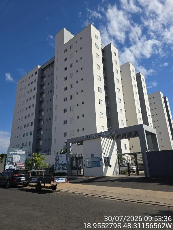 Apartamento - 2 Quartos - Uberlândia - Ocupado — foto 2