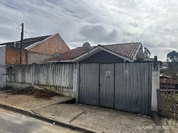 Casa - 2 Quartos - Castro - Ocupado