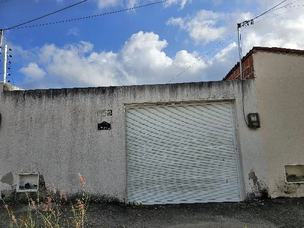 Casa - 2 Quartos - Horizonte - Ocupado