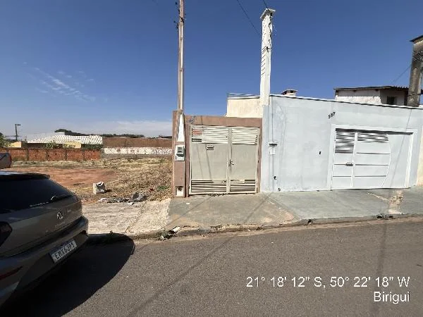 Casa - 2 Quartos - Birigui - Ocupado