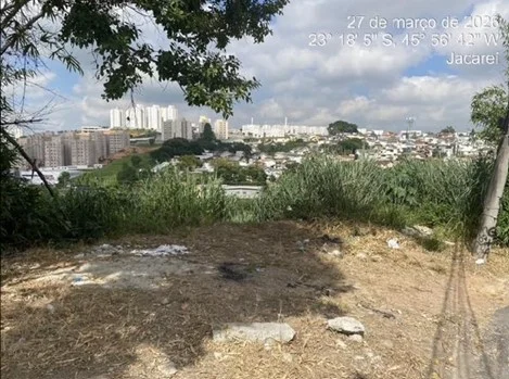 Terreno - Jacarei - Desocupado