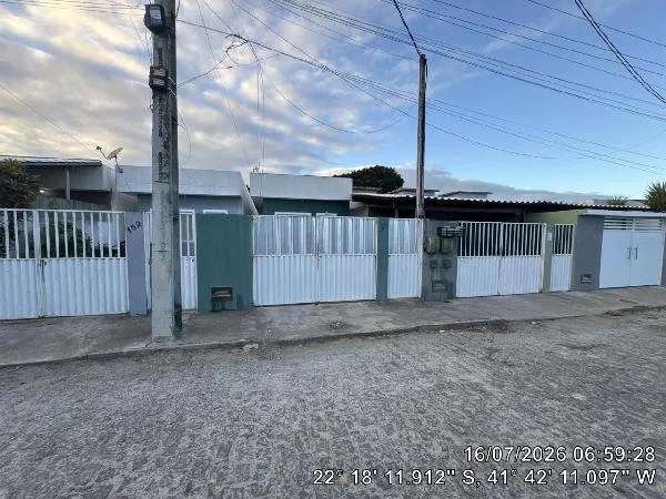 Casa - 3 Quartos - Macae - Ocupado