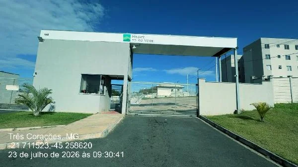 Apartamento - 2 Quartos - Tres Coracoes - Desocupado