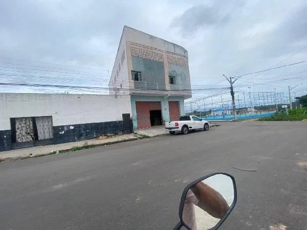 Prédio - 8 Quartos - Delmiro Gouveia