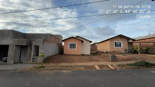 Casa - 2 Quartos - Cláudio - Ocupado
