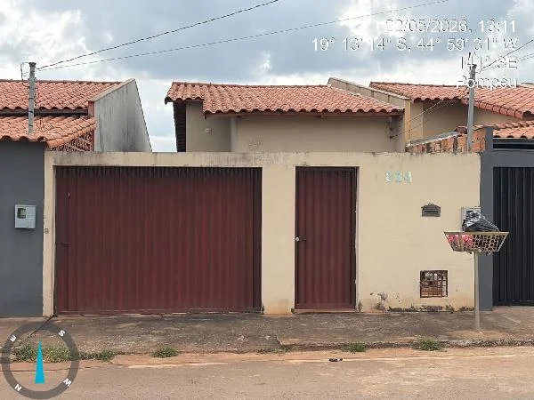 Casa - 2 Quartos - Pompéu - Ocupado